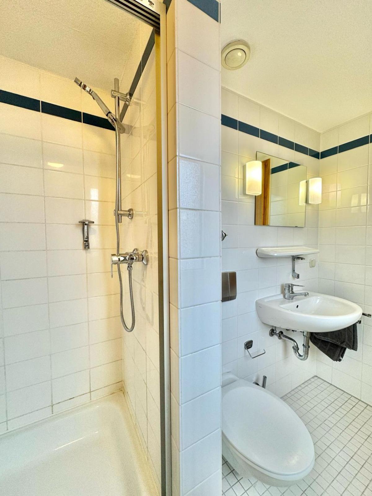 Ar Airport Hotel Ruesselsheim Exterior photo