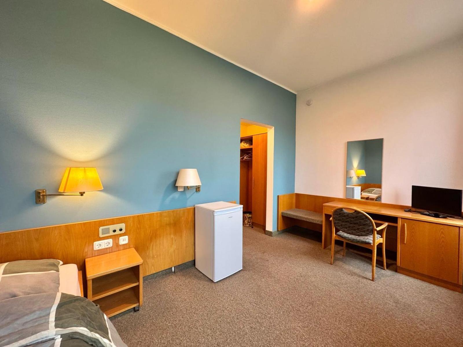 Ar Airport Hotel Ruesselsheim Exterior photo